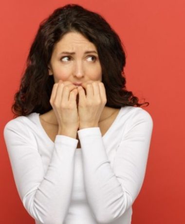 anxious-stressed-woman-worried-of-mistake-at-work-bite-finger-nails-in-confusion-and-anxiety_t20_ZJpZWk-850x491